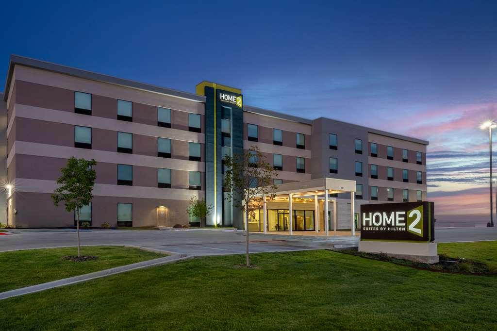 Home2 Suites By Hilton Браунууд Екстериор снимка